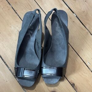 Anne Klein Gray Suede Slingback Peep-Toe Flats with Bow Accent